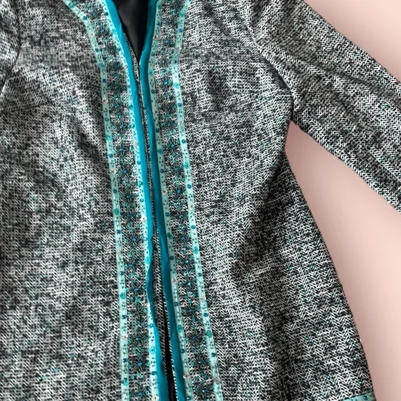 Women’s Boston Proper Tweed Blazer Turquoise Color Sequin Beaded Trim Size 8 - Picture 4 of 11